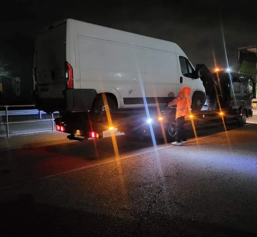 Professional van roadside recovery UK
